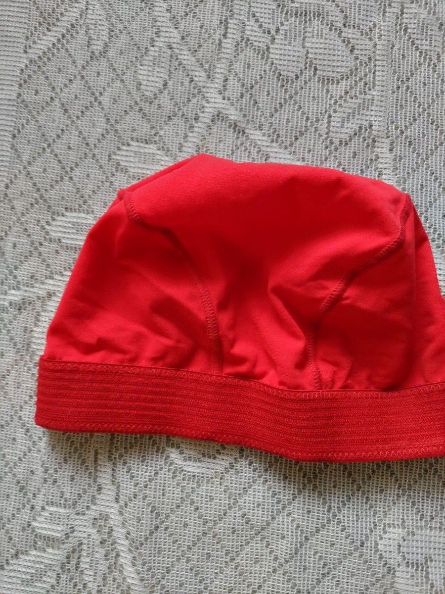 水泳帽　フリーサイズ　赤色　スイミングキャップ　キャップ　帽子 　スイムキャップ 　スイミング