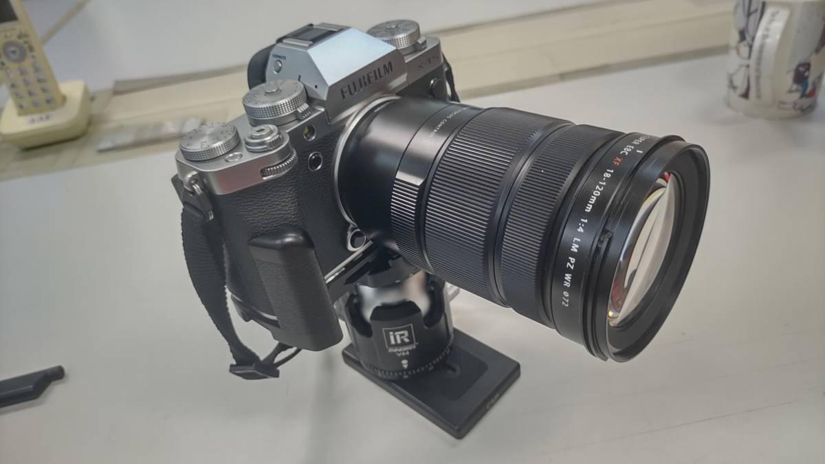 富士フイルムX-T5 XF18-120PZ オプション多数　送料込み_画像1