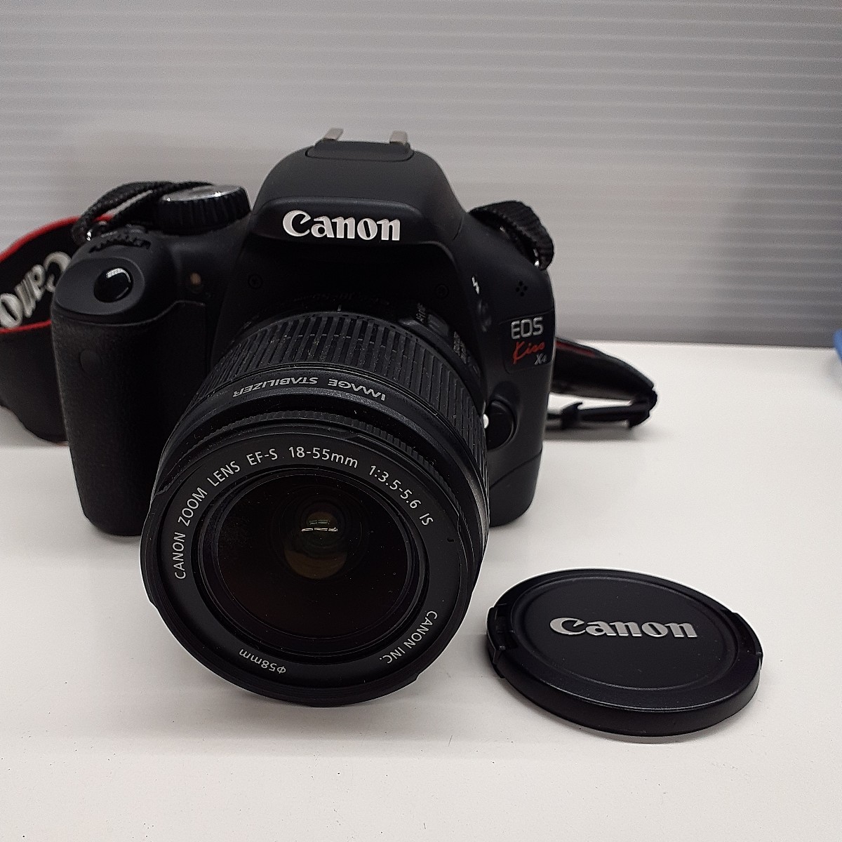 Canon キャノン EOS Kiss X4 レンズ EF-S 18-55mm 1:3.5-5.6 IS
