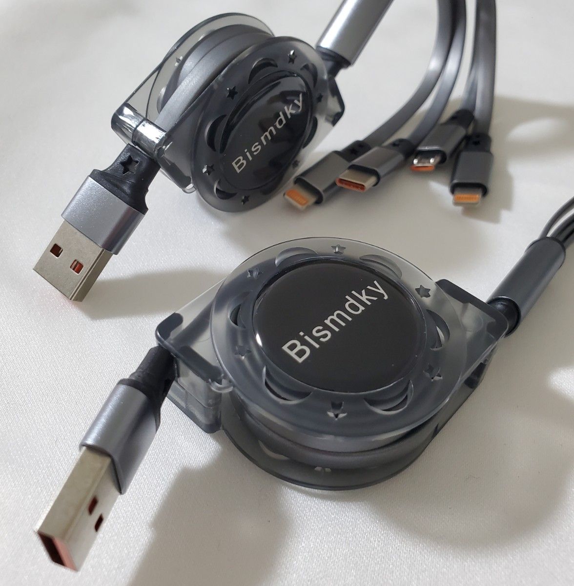 2本セット Bismdky 4 in 1 USB巻き取り充電ケーブル 同時給電可能