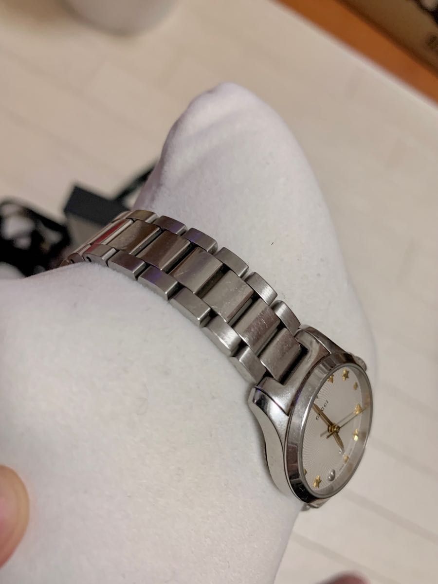 GUCCI 腕時計Gタイムレス シルバーYA126572A