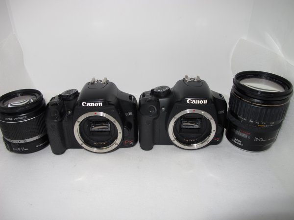 【デジタル一眼2台＋レンズ2本まとめ売り】Canon EOS Kiss X2 ×2 #3345-185