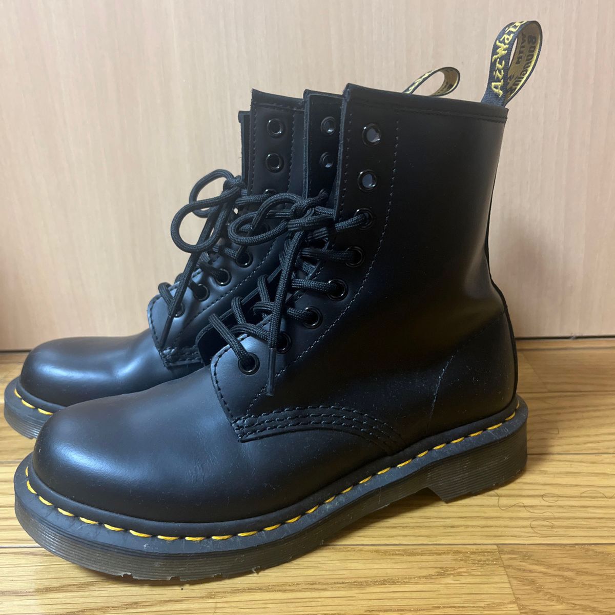 美品 限界価格 ドクターマーチン Dr Martens 黒ブーツ 8ホール レース