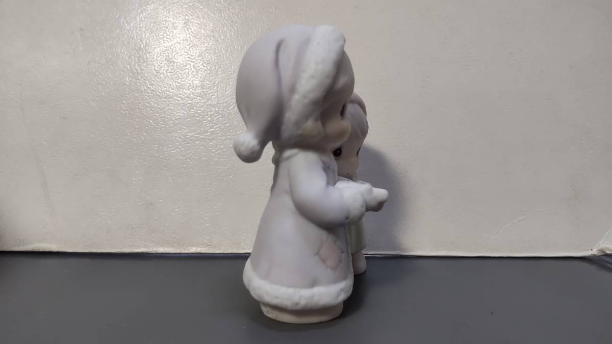 PRECIOUS MOMENTS　プレシャスモーメント　Sugar Town　529486　AUNT RUTH AND AUNT DOROTHY TWO GIRLS CAROLLING FIGURINE　●H2904_画像4