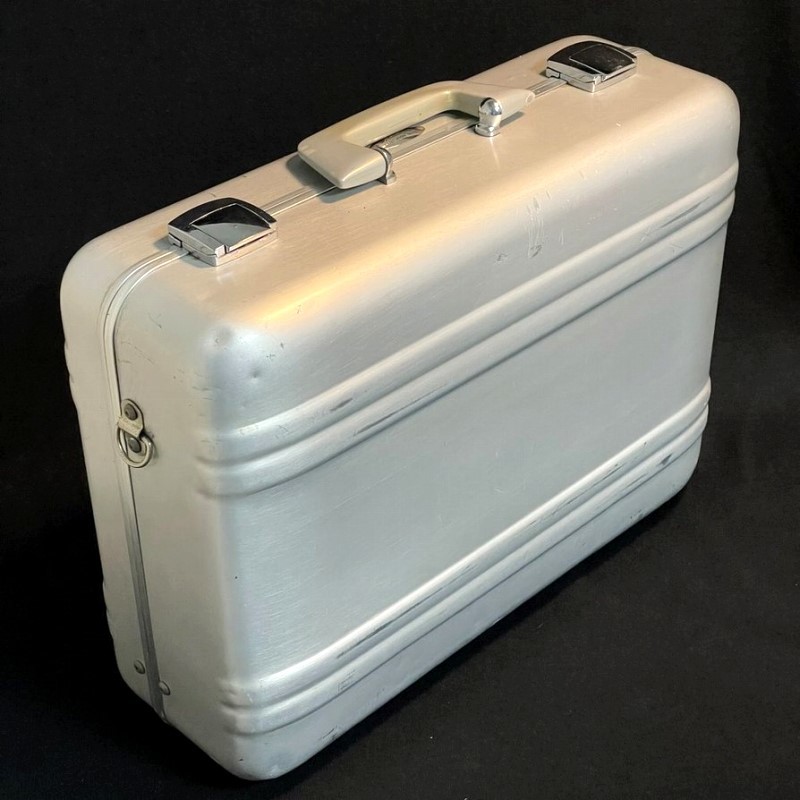 絶品 ヒョウ柄内装 ZERO HALLIBURTON ELITE ゼロハリバートン 絶品 ヒョウ柄内装 ZERO HALLIBURTON ELITE ゼロハリバートン