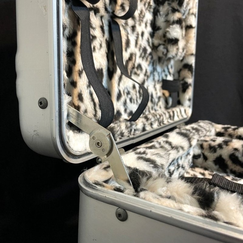  rarity leopard print interior ZERO HALLIBURTON ELITE Zero Halliburton aluminium attache case MADE IN USA