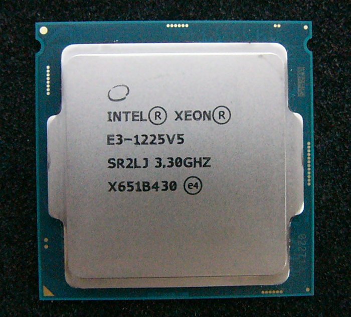 oj13 Intel Xeon E3-1225 v5 3.30GHz SR2LJ LGA1151 即決_画像1