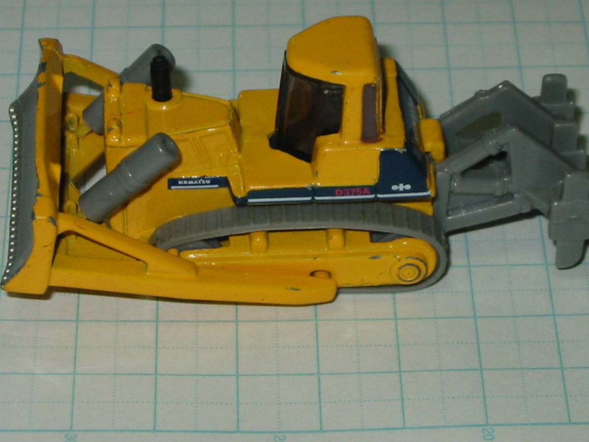 絶版品 トミカ 114 ポプラ社 のりものずかん はたらく車★小松 コマツ ブルドーザ D375A KOMATSU BULLDOZER D375A-2 ブルドーザー 中国製の画像5