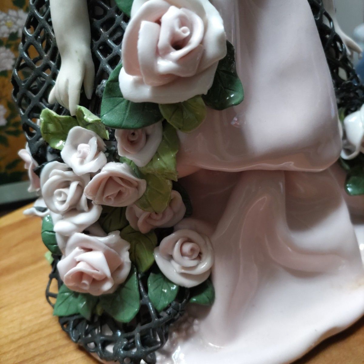 ロマンドール 陶器人形 ハンドメイド 薔薇の貴婦人 焼き物