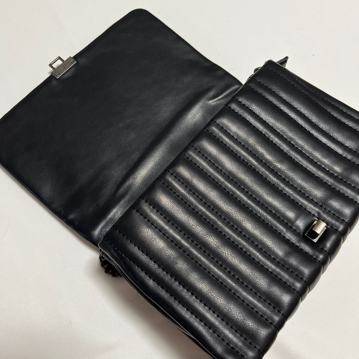ZARA ザラ チェーン ショルダー バッグ ブラック 黒 チェーン ZARA ザラ チェーン ショルダー バッグ ブラック 黒 チェーン