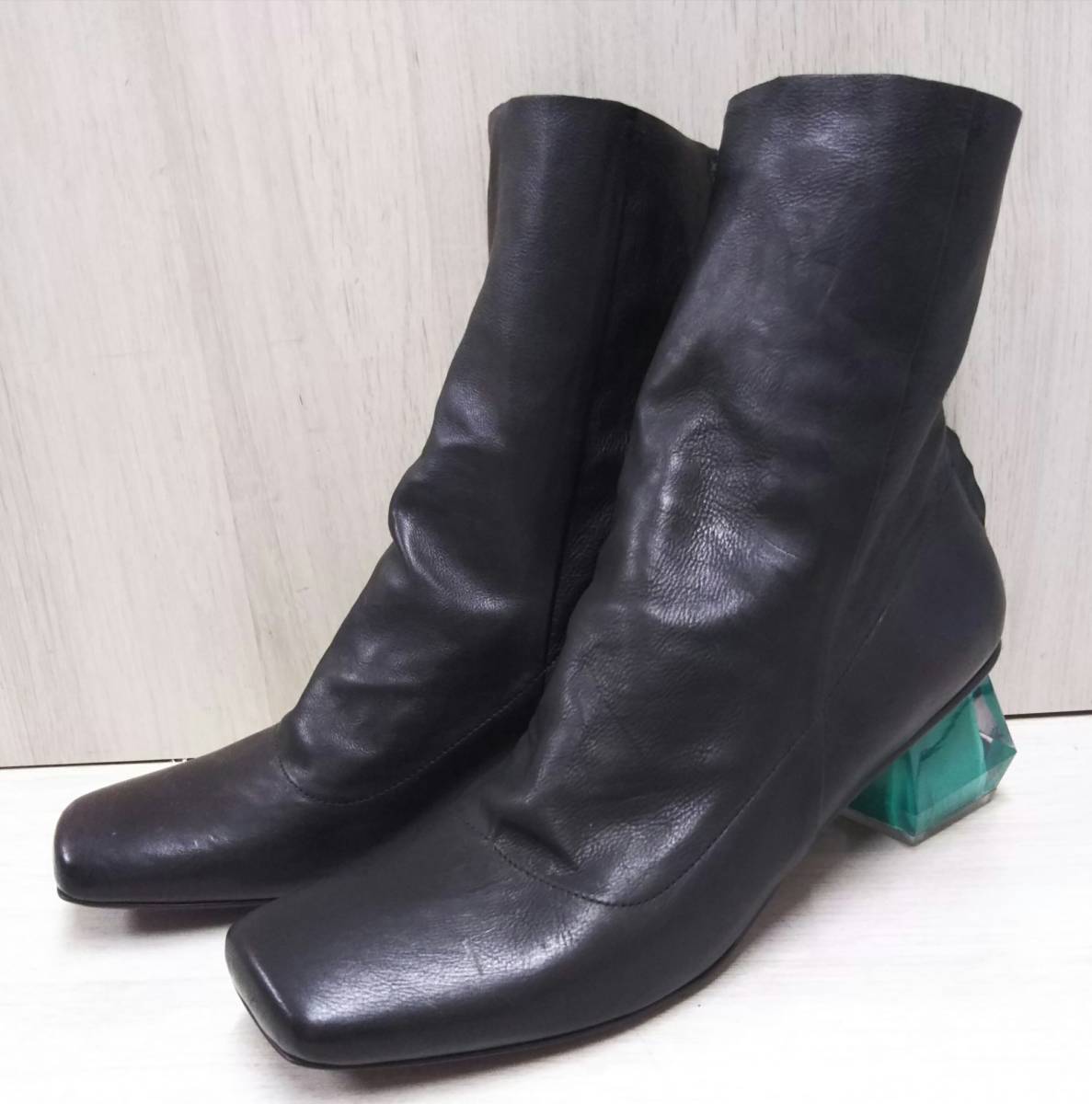 MANA マナ 1枚革ブーツ 517041 アクリルヒール(内側グリーン) サイズ40(約25cm) ブラック 黒 ショートブーツ