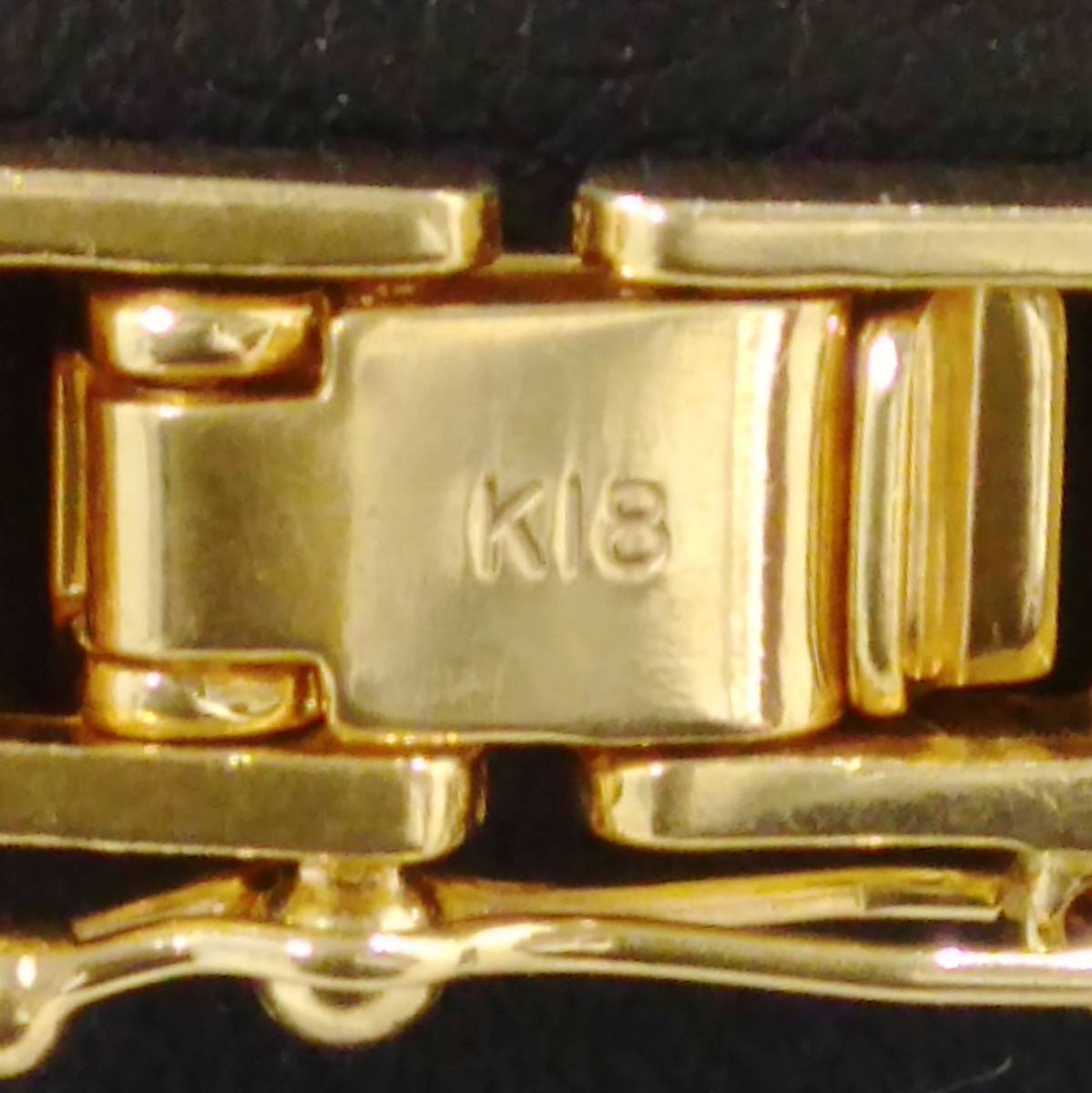 K18 750 六面喜平 60.5cm 70.5g ネックレスの画像4