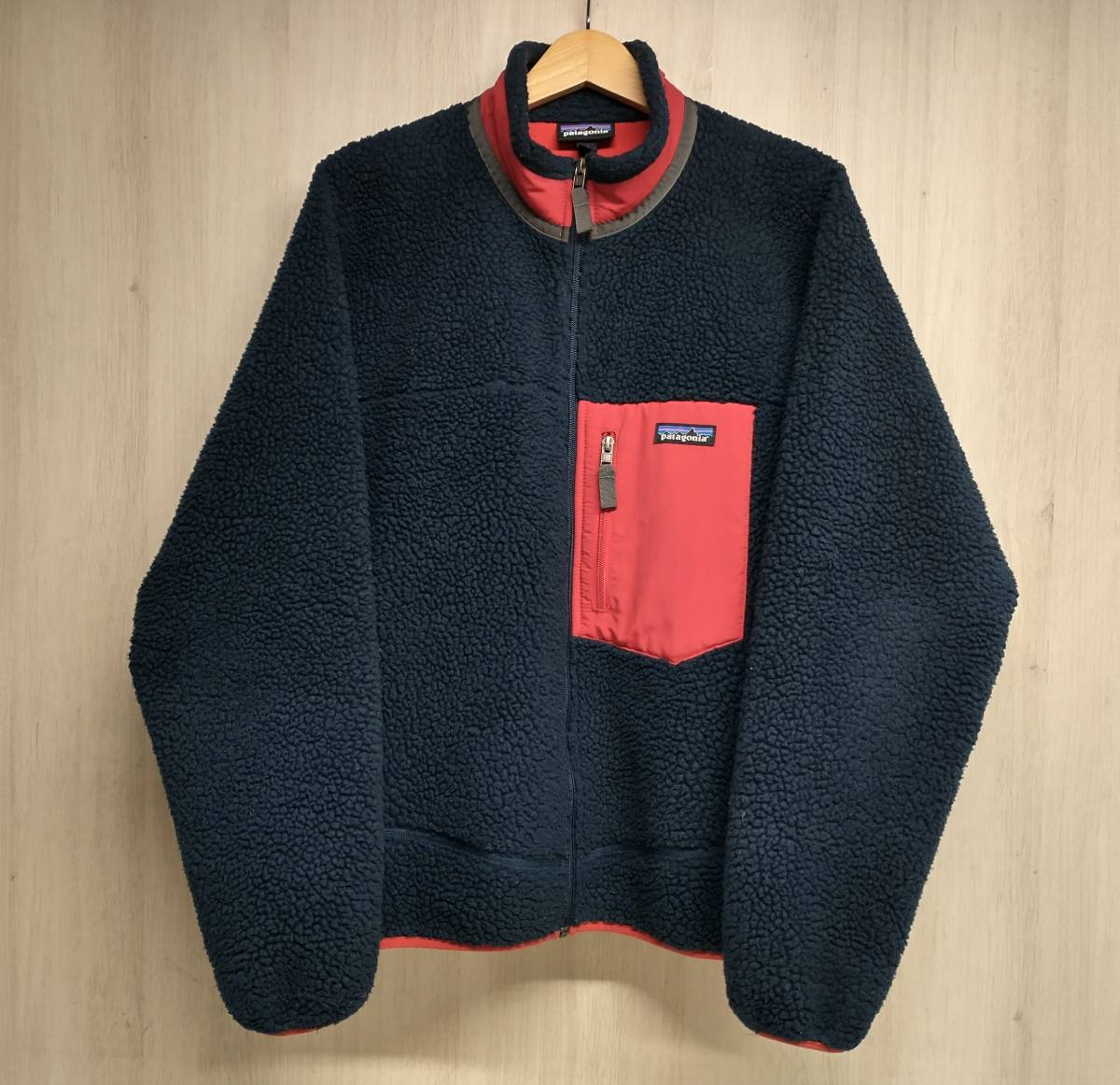 特売 Patagonia CLASSIC STY23056FA16 レッド ネイビー ボアブルゾン