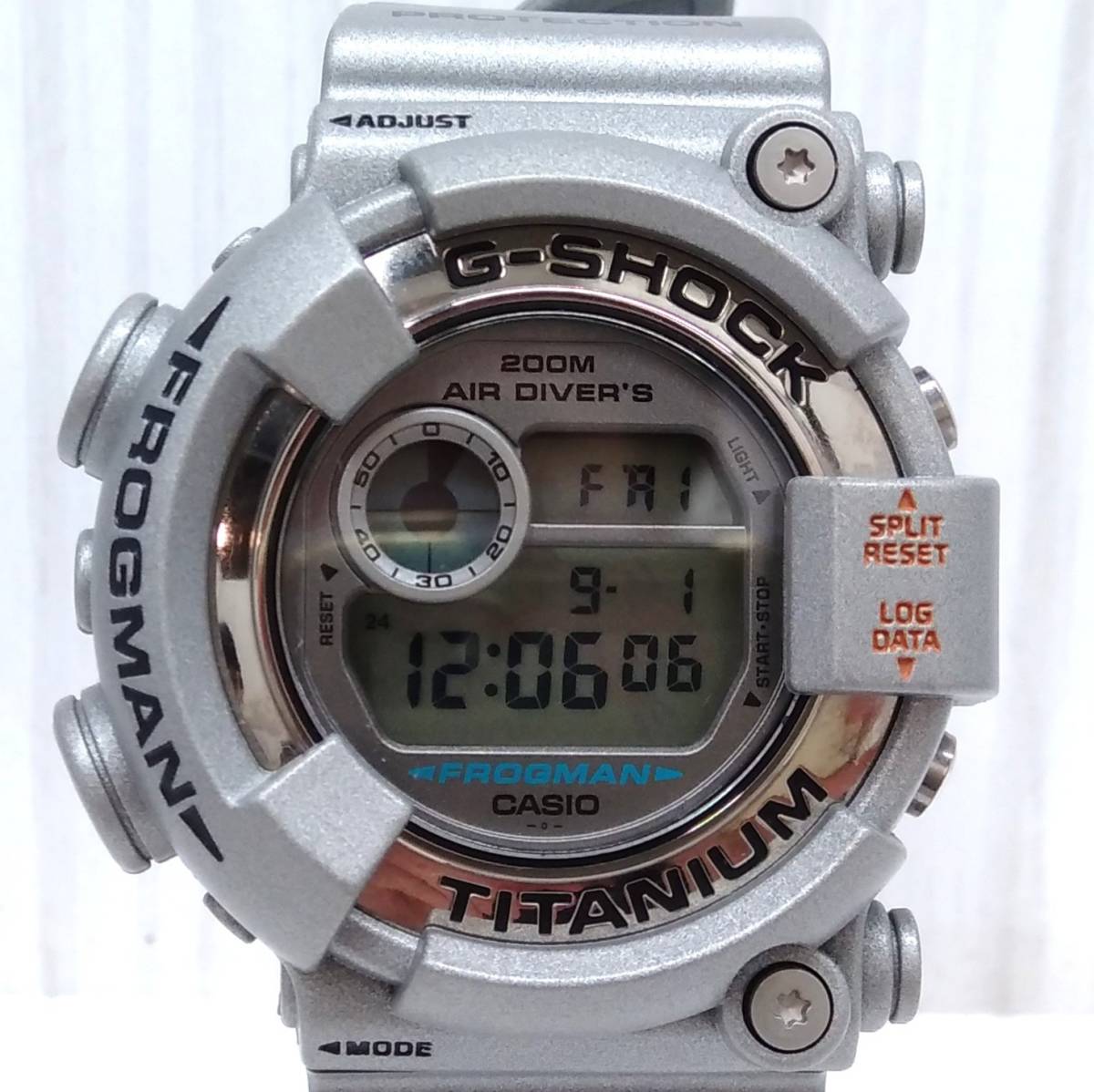 CASIO カシオ G-SHOCK Frogman フロッグマン DW-8201／112*** クォーツ 腕時計の画像1