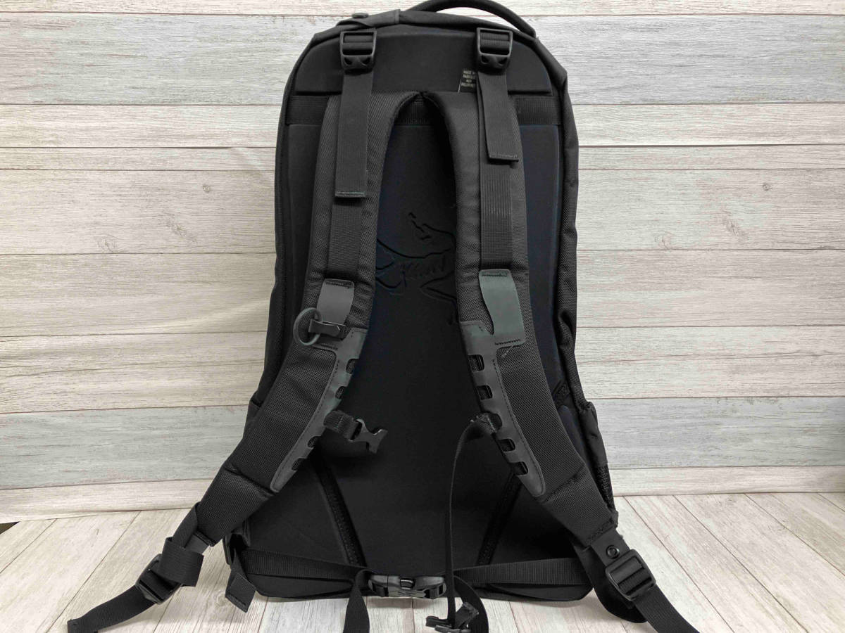 ARC’TERYX ARRO22 BLACK BACKPACK アークテリクス アロー22 ブラック レッド刺繍ロゴ バックパック_画像2