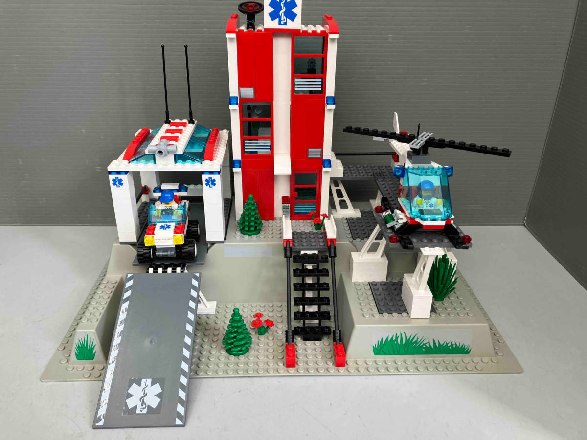 LEGO CITY レゴ シティ 病院 7892 ヘリコプター 車 ミニフィグ等_画像1