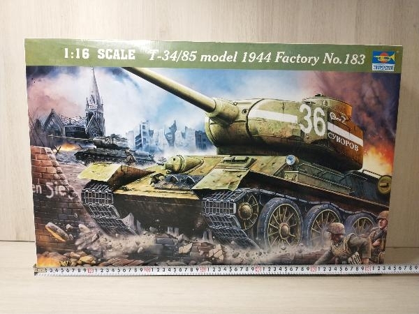 激安超特価 最大80%オフ T-34/85 1/16 トランぺッター プラモデル 中戦車 No.183 1944年型 主力戦車(MBT)