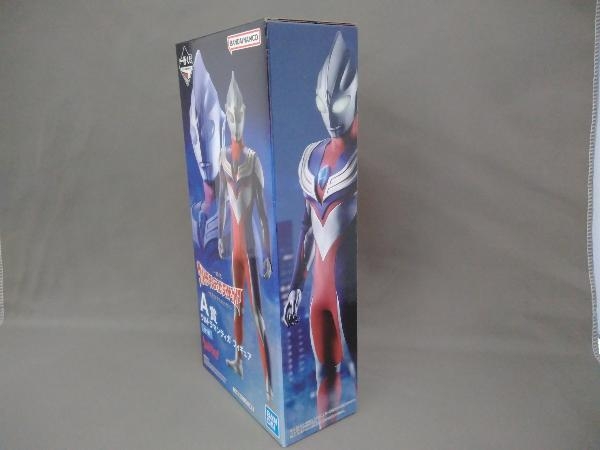 A. Ultraman Tiga самый жребий Ultraman Tiga * Dyna * Gaya - свет ... было использовано ...- Ultraman Tiga 