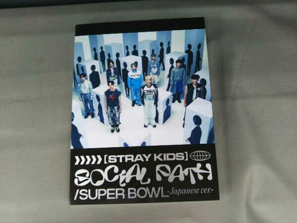 Stray Kids CD Social Path(feat.LiSA)/Super Bowl -Japanese Ver.-(初回生産限定盤A)(Blu-ray Disc付)_画像1