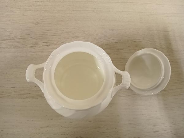 現状品 Noritake　ノリタケ　スタジオコレクション　ティーポット　クリーマー　シュガーポット_画像2