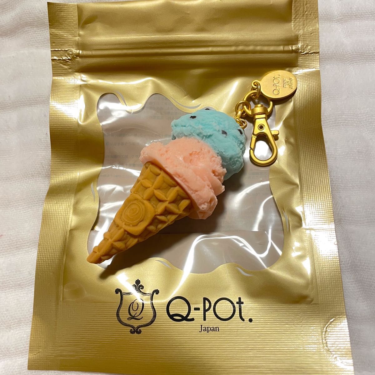 Q-pot ミントチョコ ストロベリー アイスクリーム バッグチャーム