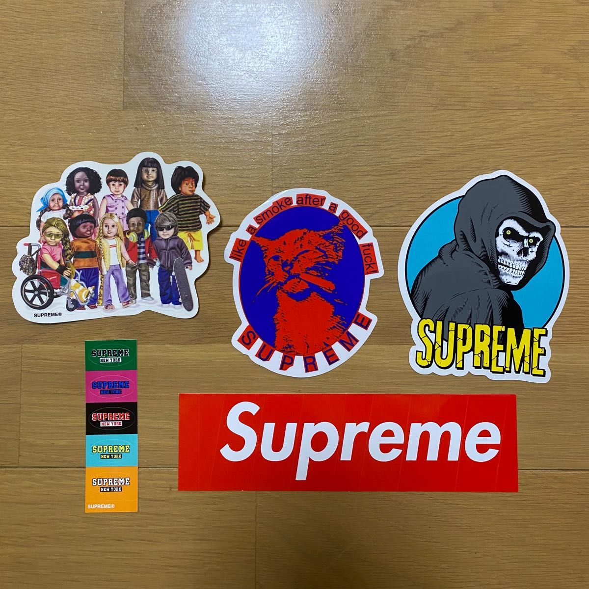 Supreme NEW YORK CROWN ステッカー 青 - その他