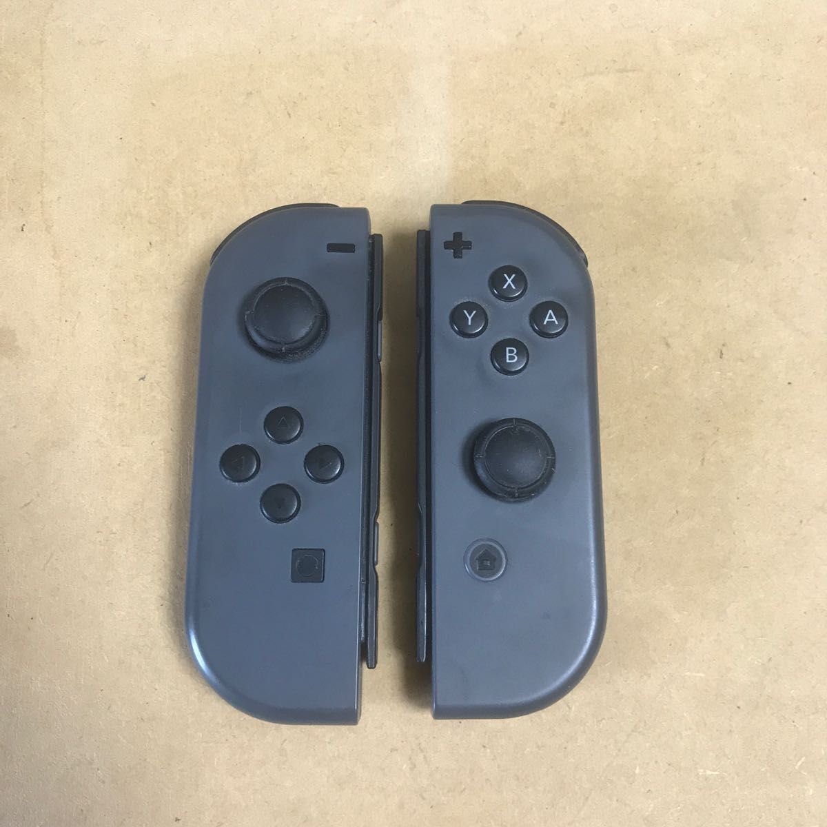 ニンテンドースイッチ　ジョイコン左右（マイナス側プラス側）　グレー　純正品 Joy-Con LR 2個セット