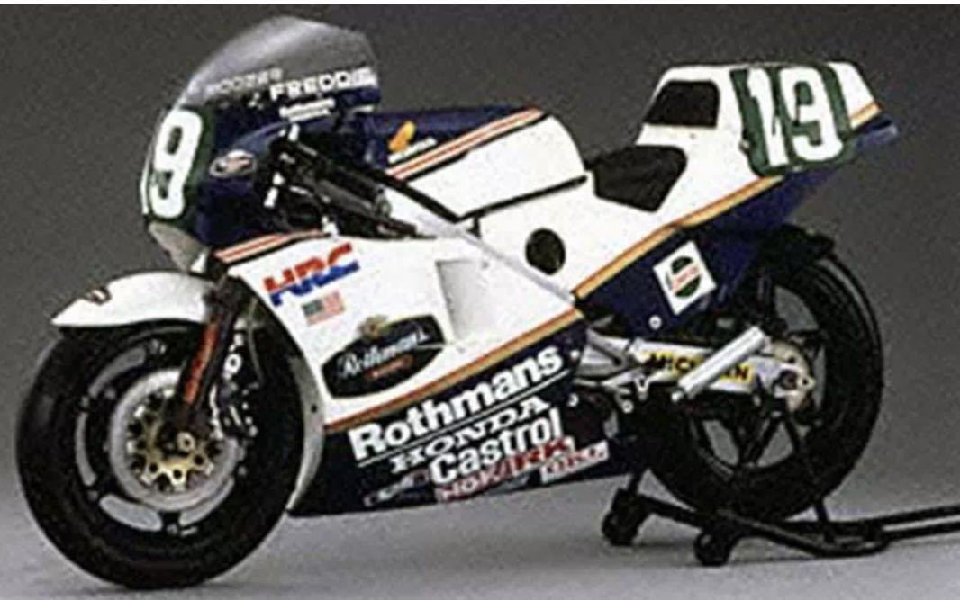 超貴重 85 HONDA RS 250 R-W フレディ スペンサー チャンピオン 超貴重 85 HONDA RS 250 R-W フレディ スペンサー チャンピオン
