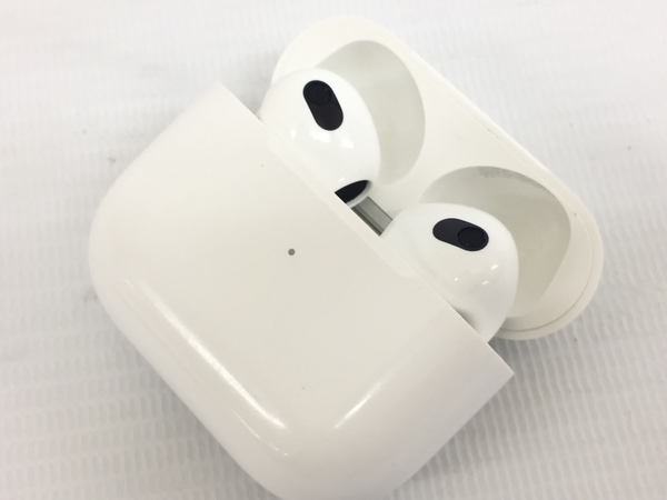 Apple MME73J/A AirPods 第3世代 ワイヤレス イヤホン アップル 中古 G8097454_画像2