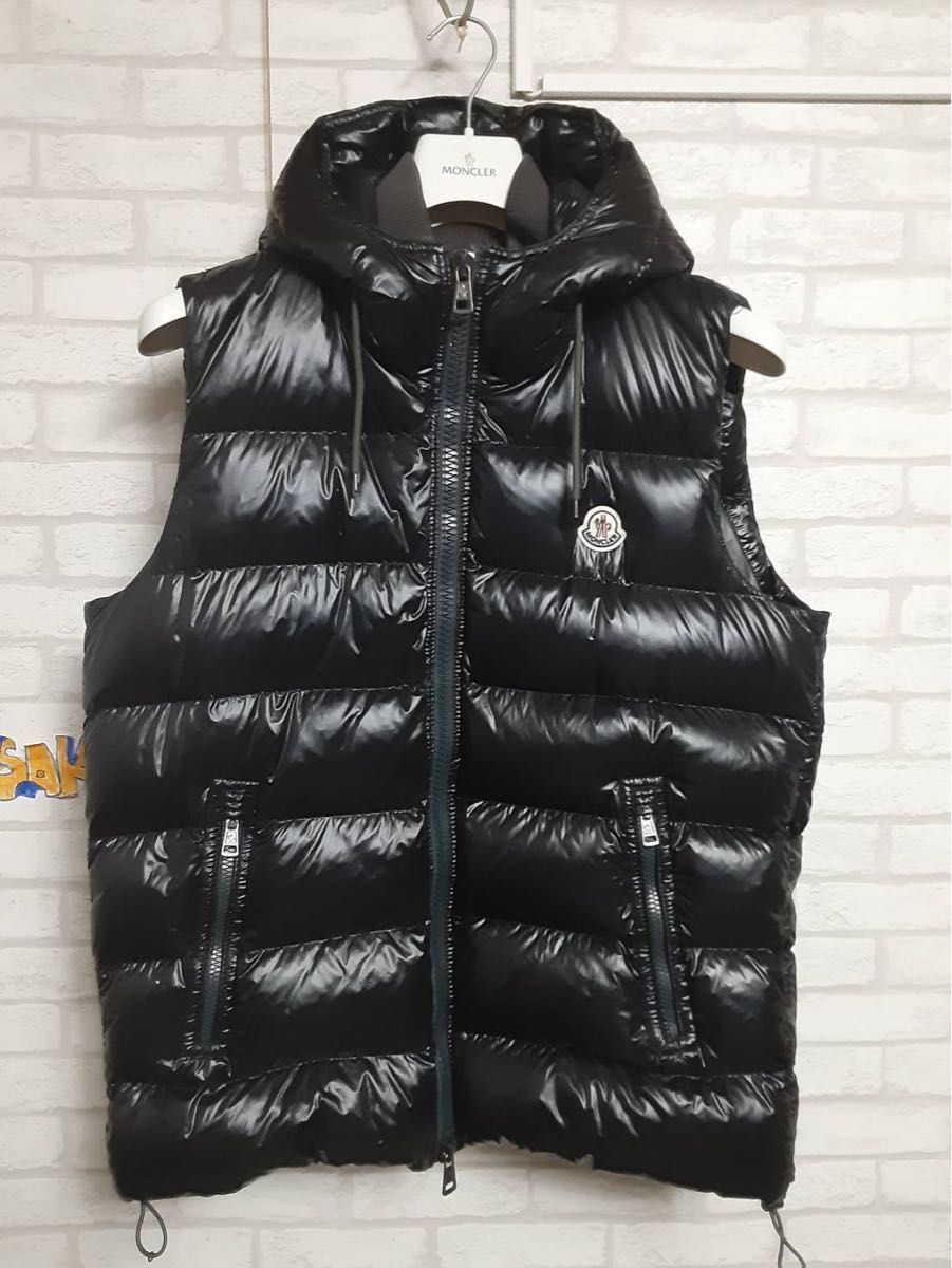 モンクレール MONCLER ダウンベスト　サイズ4(日本サイズXL) おまけ付き