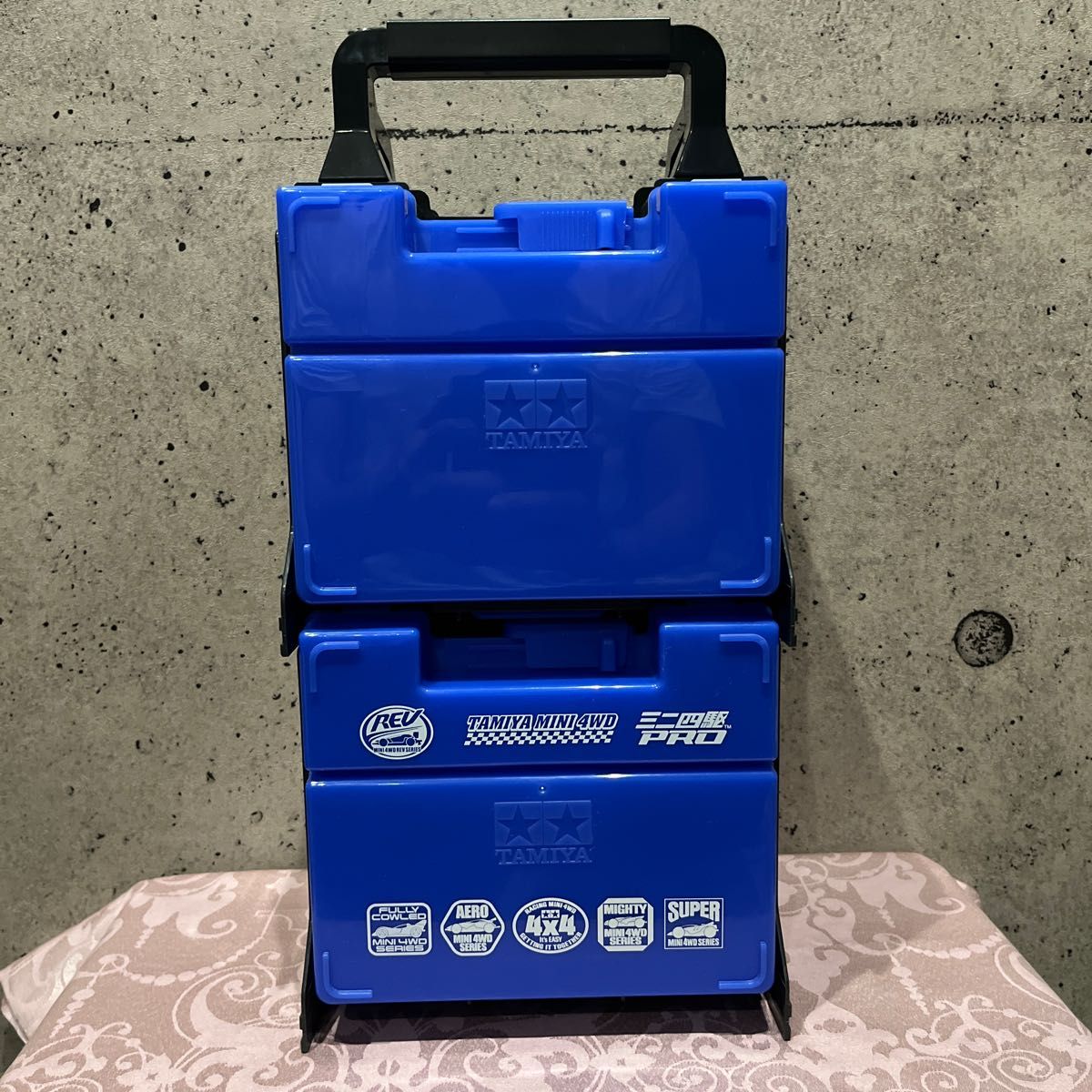 美品 ミニ四駆ポータブルピット シリーズロゴモデル限定LIMLTED 美品 ミニ四駆ポータブルピット シリーズロゴモデル限定LIMLTED