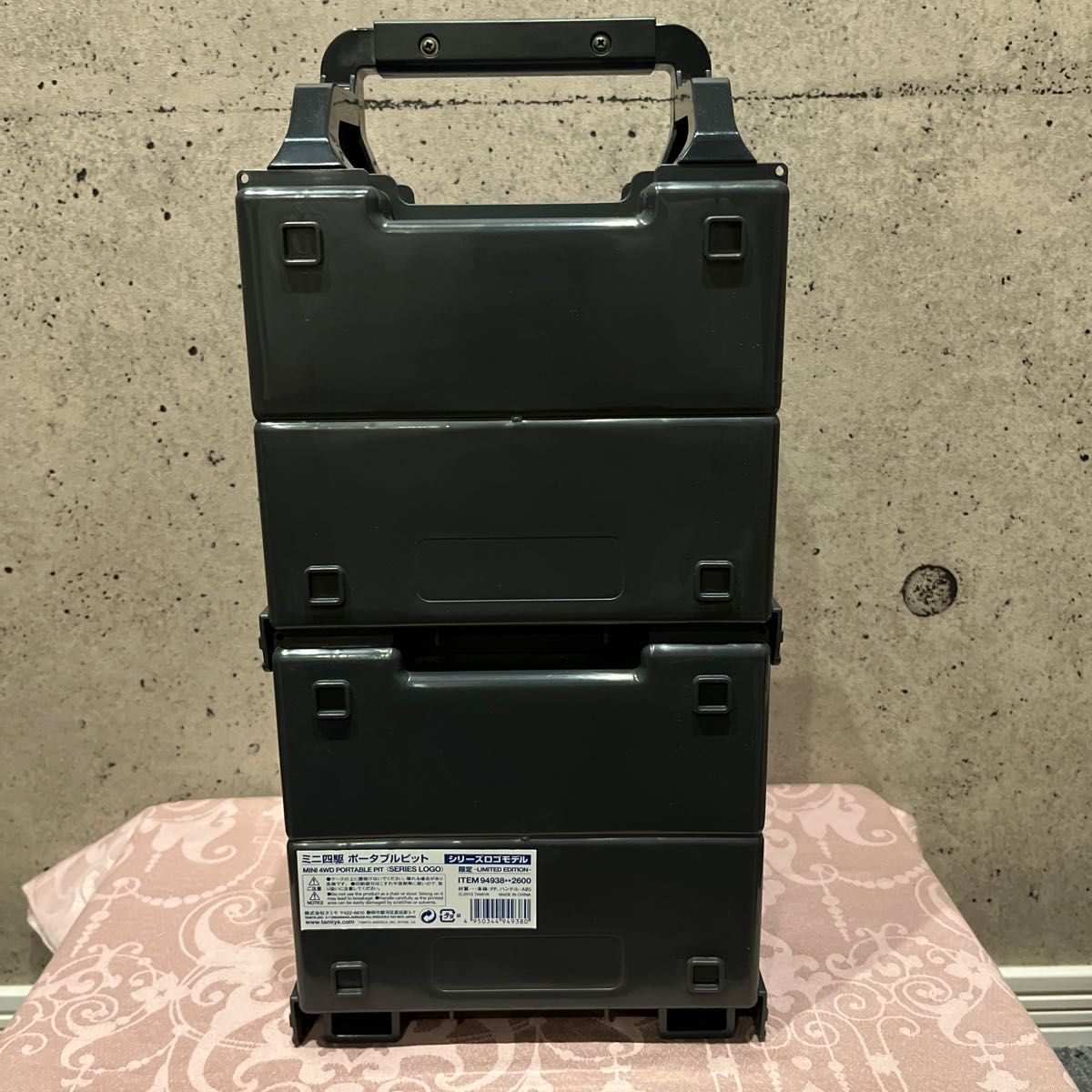 美品 ミニ四駆ポータブルピット シリーズロゴモデル限定LIMLTED 美品 ミニ四駆ポータブルピット シリーズロゴモデル限定LIMLTED