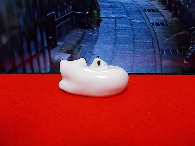 # cat ( white cat ) # ceramics. miniature Thai kingdom made 
