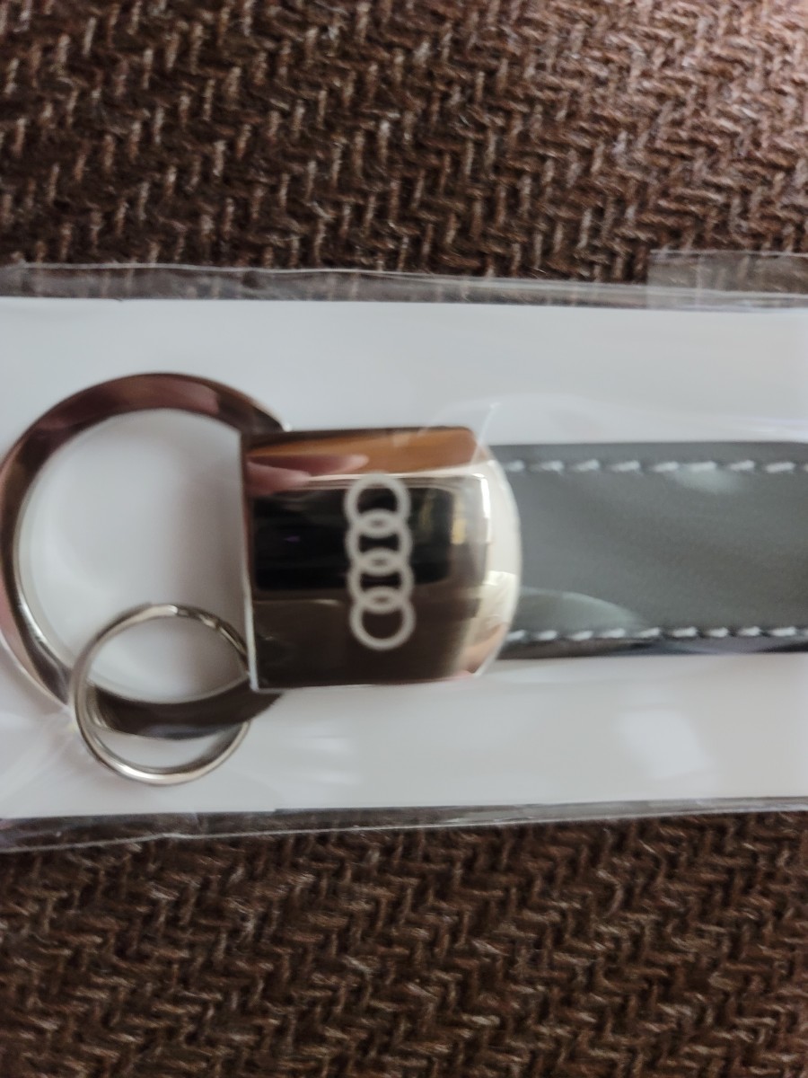 アウディ Audi ノベルティ キーホルダー 未使用品 商品细节 | Yahoo