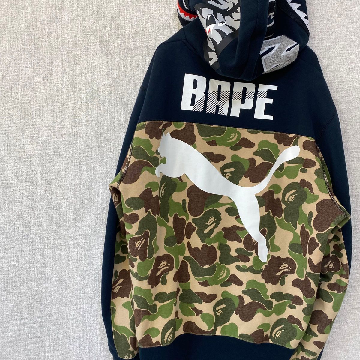 A BATHING APE×PUMA/エイプ×PUMA コラボ ジップアップパーカー