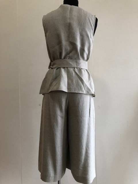 * new goods regular price 5 ten thousand UNTITLED Untitled blouse & culotte skirt suit 0*B