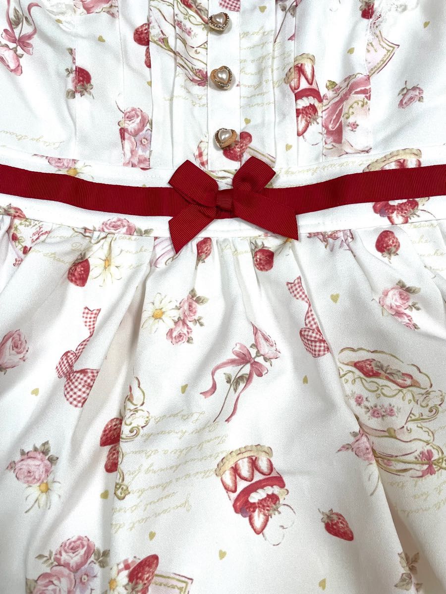 LIZLISA 1回着 美品 長袖いちごワンピース リズリサ イチゴ 苺 LIZLISA 1回着 美品 長袖いちごワンピース リズリサ イチゴ 苺