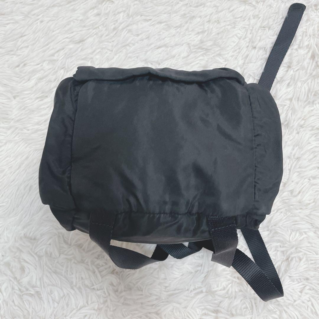 極美品 PRADA プラダ ミニリュック ナイロン 三角ロゴ ブラック 極美品 PRADA プラダ ミニリュック ナイロン 三角ロゴ ブラック