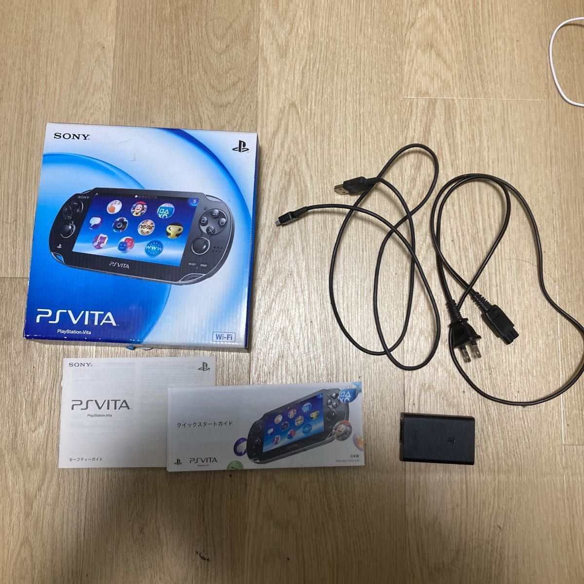 PlayStation Vita (プレイステーション ヴィータ) Wi-Fiモデル PlayStation Vita (プレイステーション ヴィータ) Wi-Fiモデル