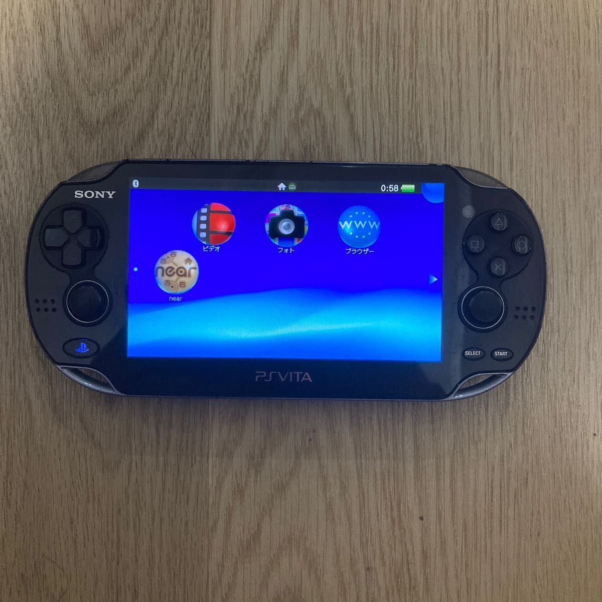 PlayStation Vita (プレイステーション ヴィータ) Wi-Fiモデル PlayStation Vita (プレイステーション ヴィータ) Wi-Fiモデル
