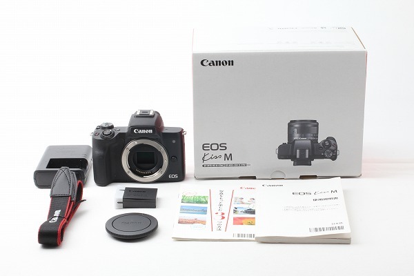 超極上美品 キヤノン Canon EOS Kiss M ボディ ブラック 付属品完備 元箱 ミラーレス一眼レフカメラ 42356