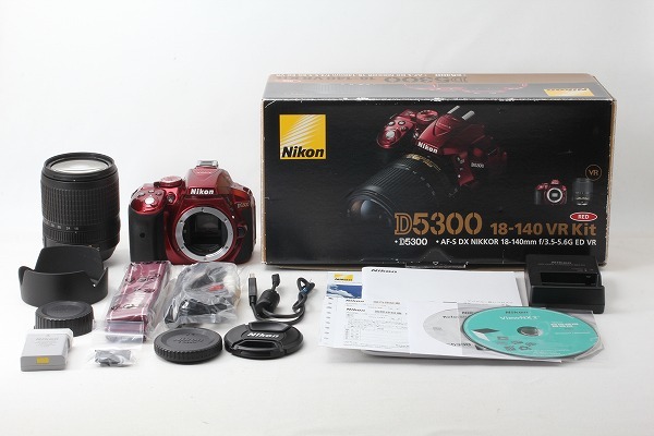 ニコン Nikon D5300 AF-S 18-140mm VR 高倍率 レンズセット レッド