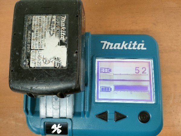 マキタ(Makita) 充電式インパクトドライバ(レッド) 18V 6Ah バッテリ・充電器・ケース付 TD171DGXAR 内部OH済み 動作確認済み_画像6
