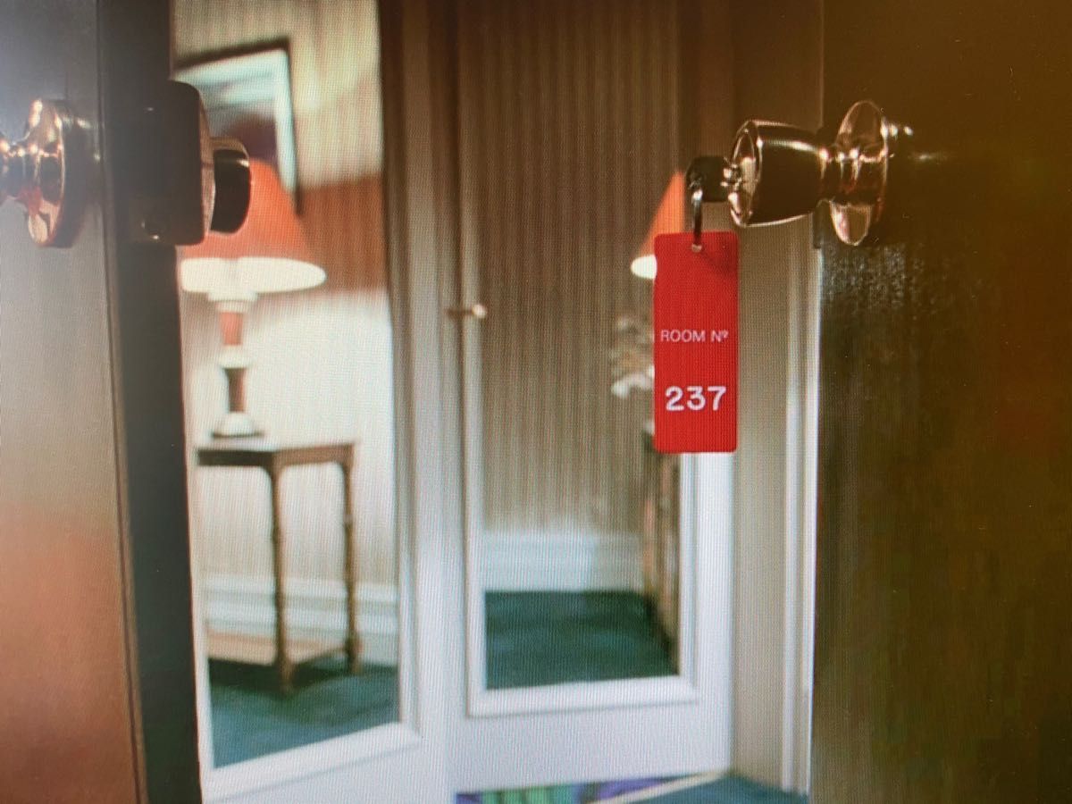 キューブリック シャイニング オーバールックホテル 237号室 キーホルダー