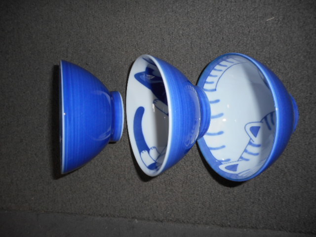 藍染ねこ　お茶碗　３柄組　日本製美濃焼　新品未使用（トラとハチワレとブチ）陶磁器製_画像4