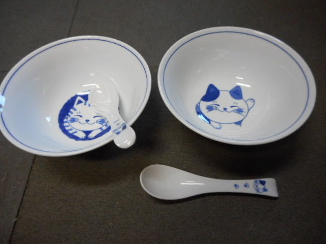 藍染ねこちぐらラーメン鉢２柄、レンゲ２本セット　日本製　美濃焼　新品未使用_画像7