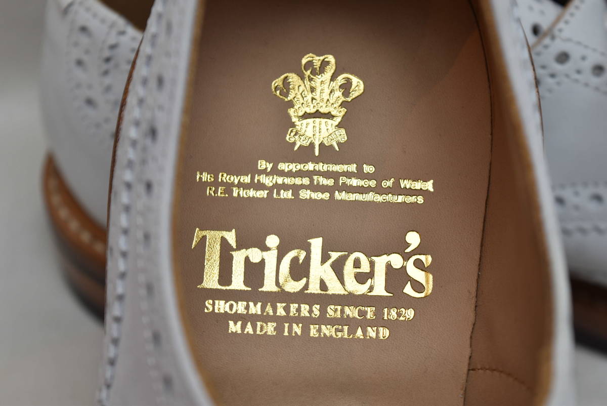 SALE!! トリッカーズ Tricker's　カントリー　フルブローグダービー off white nubuck　5633/337 UK7.5 26-26.5cm 未使用品　イギリス製_画像6