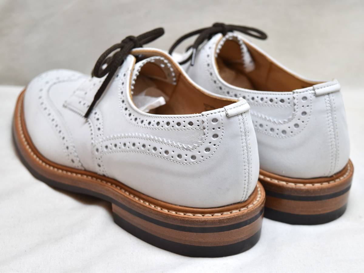 SALE!! トリッカーズ Tricker's　カントリー　フルブローグダービー off white nubuck　5633/337 UK7.5 26-26.5cm 未使用品　イギリス製_画像8