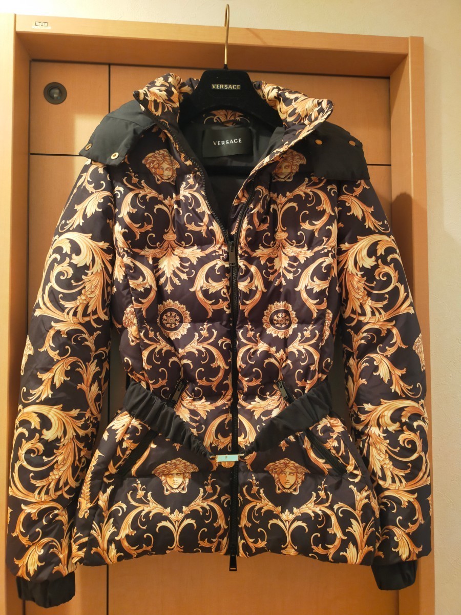 上品 ヴェルサーチ 正規品 VERSACE ヴェルサーチェ M S 36サイズ 黒×金