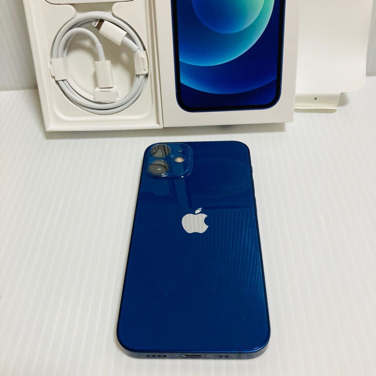 iPhone12mini ブルー 64㌐-